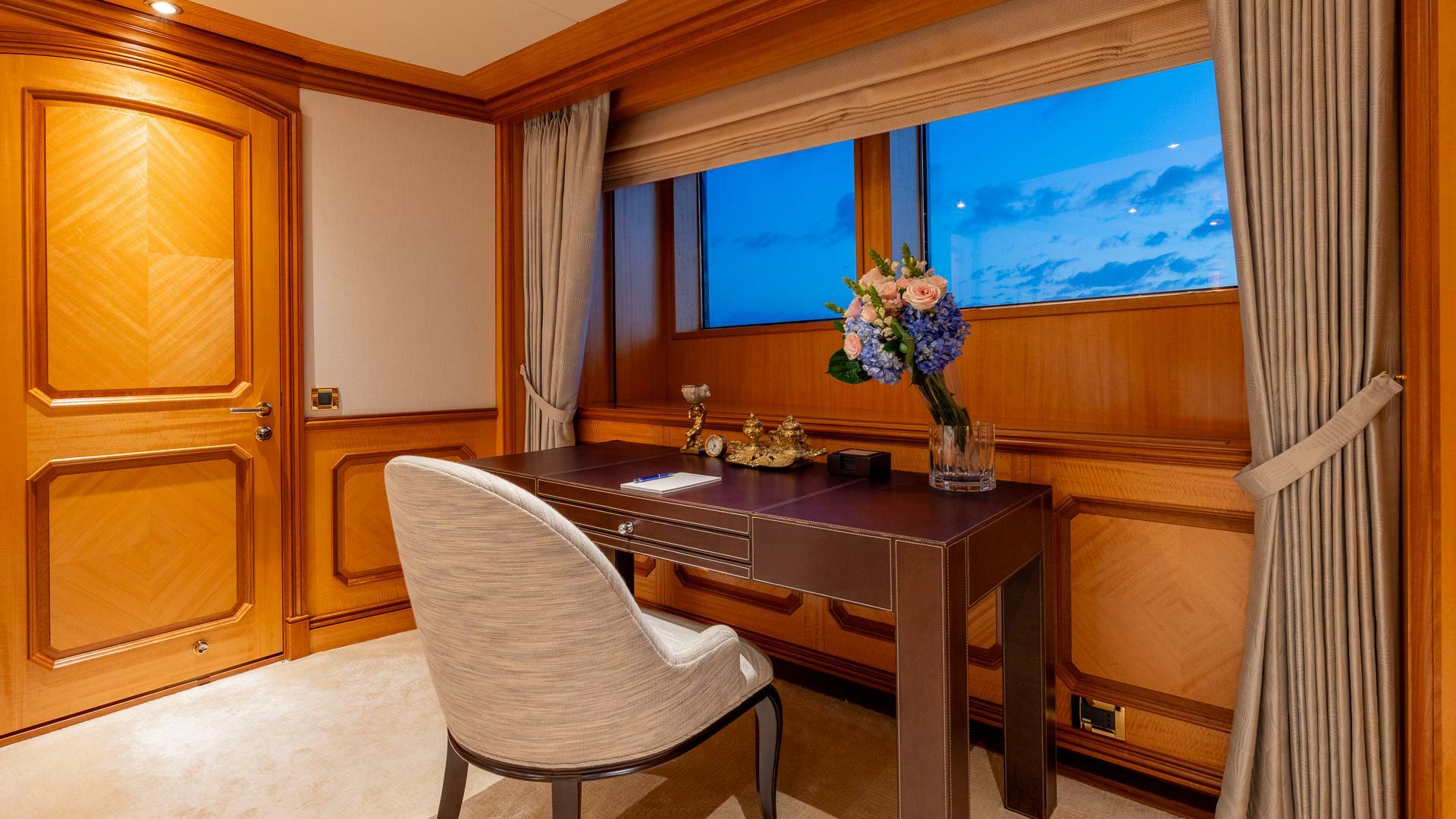 Amanti 170ft Feadship Yacht For Sale